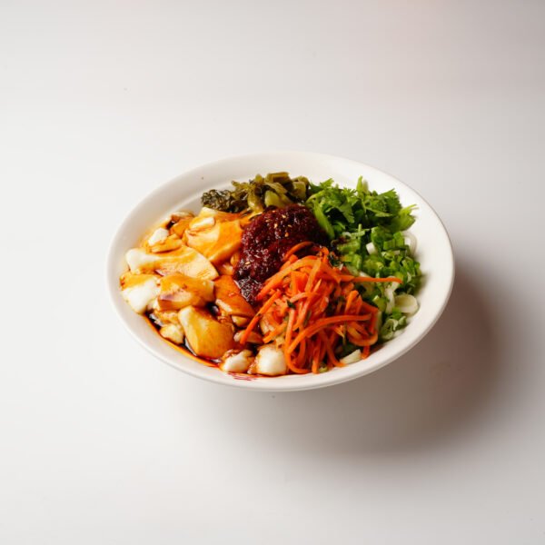Vegan Dry-Mixed Rice Noodle w. Chili Tofu Pudding